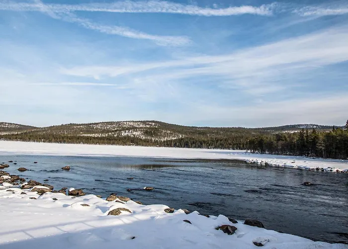 Vakantiehuis Lovely In With View *